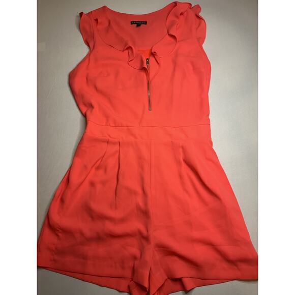 Express Sleeveless Romper Sz Small With Ruffled Collar And Zipper - Picture 3 of 7